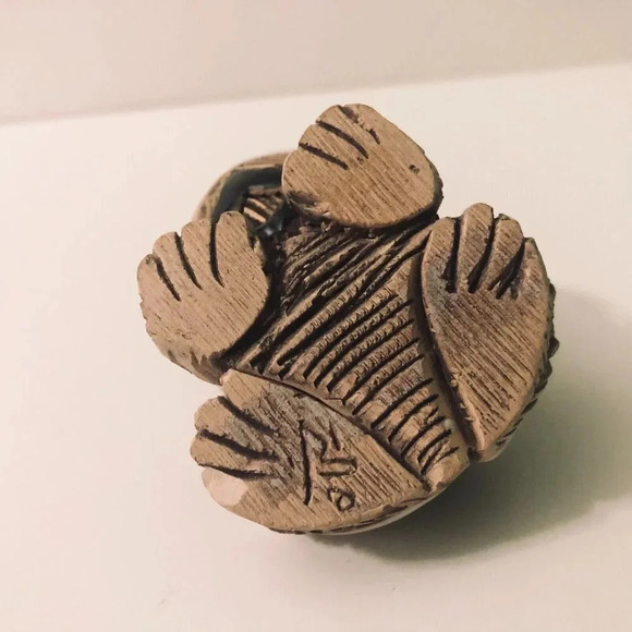 Vtg Artesania Rinconada Pottery Frog with Heart 2.25 Inch Tall Chipped  Foot - Picture 6 of 11